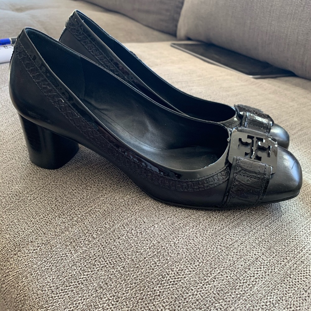 Tory Burch pump